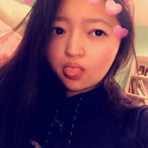 Meet your Posher, Claire